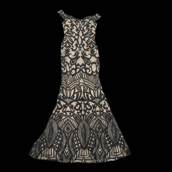 Windsor Dresses & Skirts - Windsor Sequin Off Shoulder Mermaid Style Dress Gown Prom Small